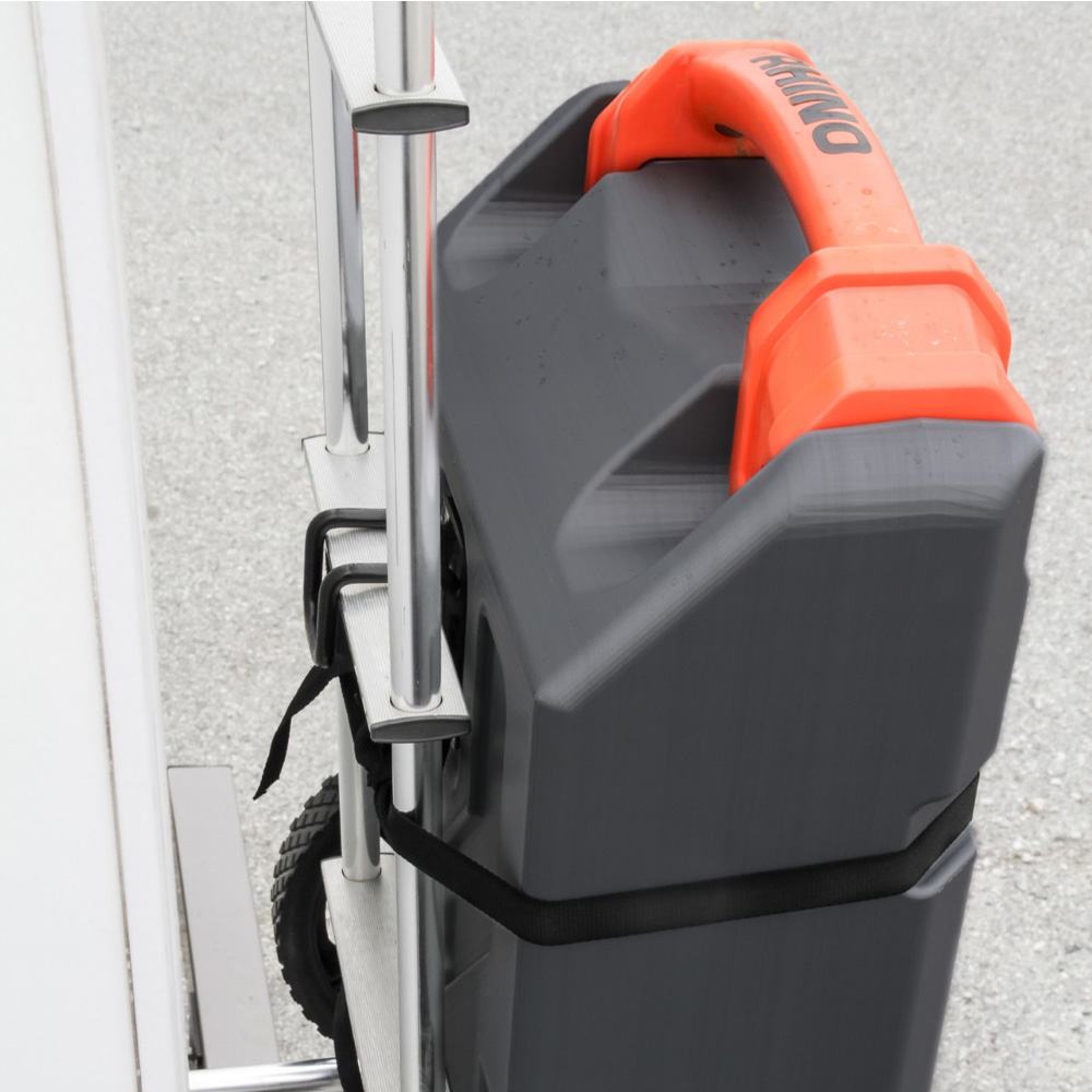Camco Rhino Portable Holding Tank, 28-gallon view 12