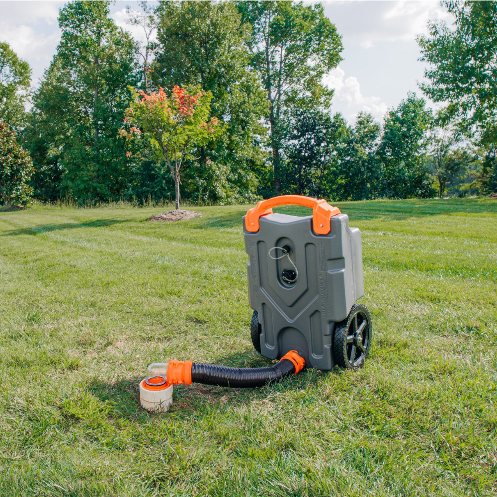 Camco Rhino Portable Holding Tank, 28-gallon view 7