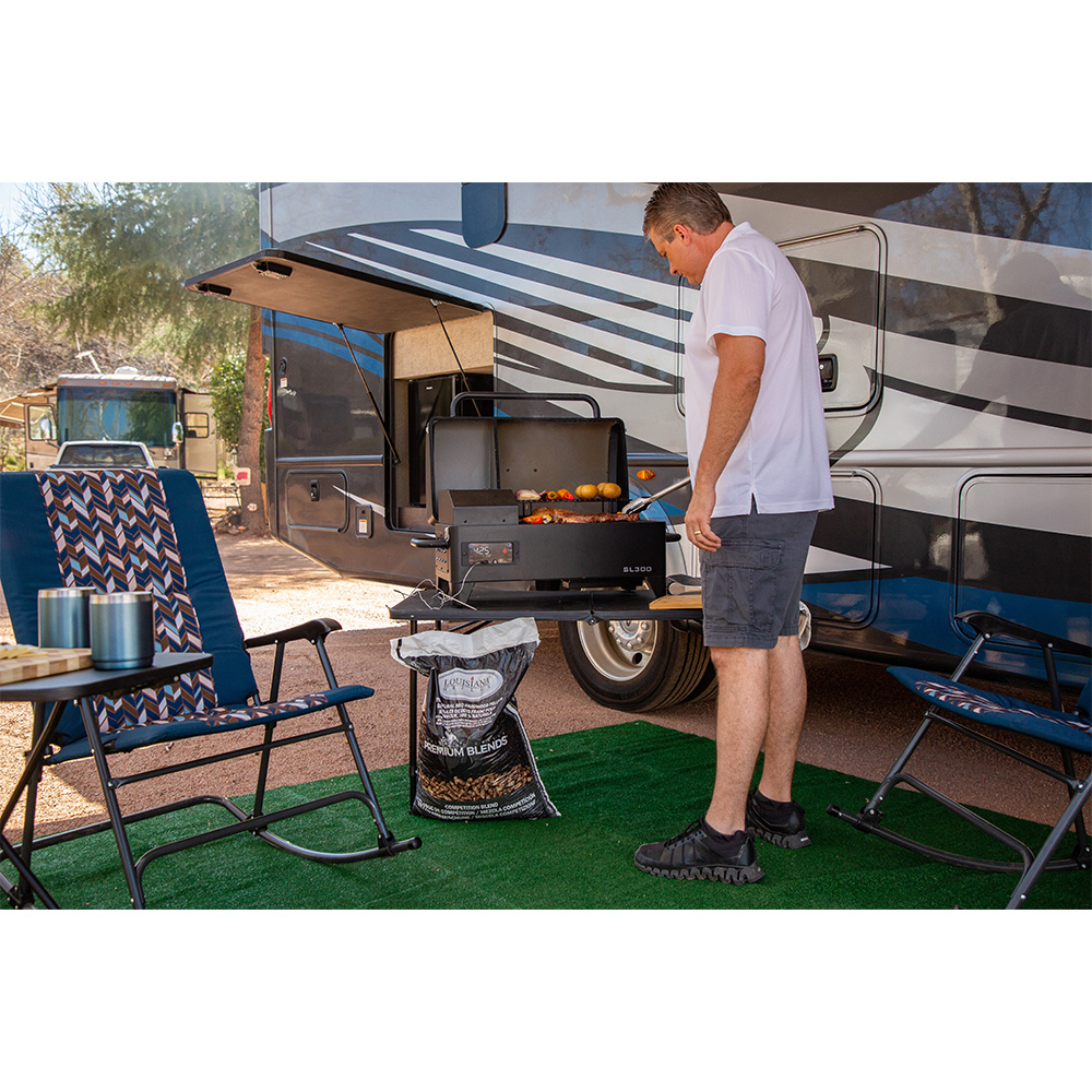 Louisiana Grills 300SL Portable Wood Pellet Grill view 4