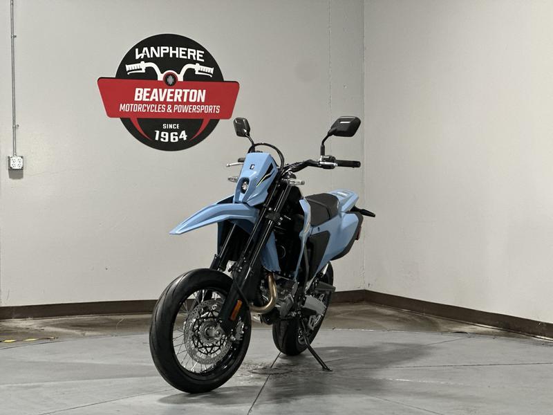 2025 Suzuki DR-Z4SMM5