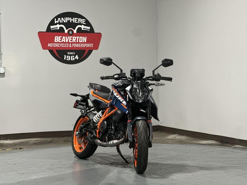 2025 KTM 390 Duke