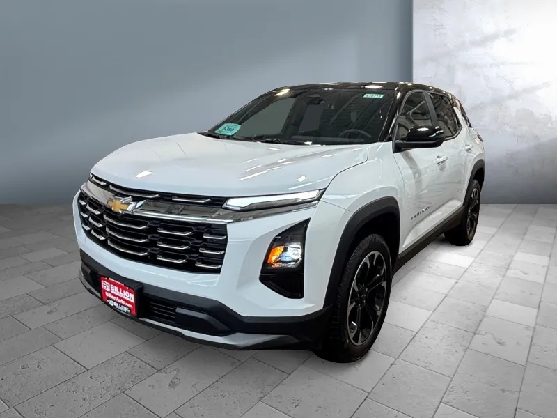 2026 Chevrolet Equinox — front three-quarter view