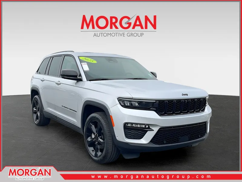 2025 Jeep Grand Cherokee Limited in Silver — front three-quarter view