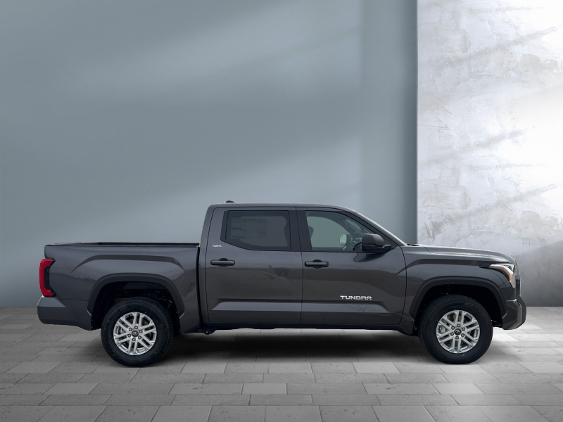 2026 Toyota Tundra 4WD — photo 7 view