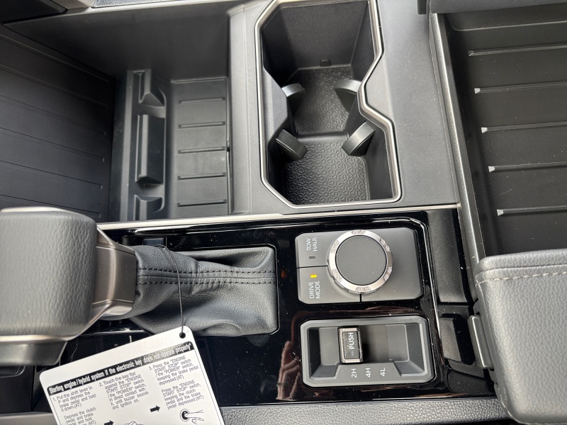 2026 Toyota Tundra 4WD — photo 10 view