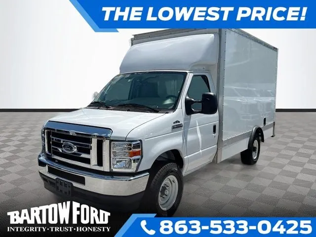 2025 Ford E-350SD Base Cutaway in Oxford White — front three-quarter view