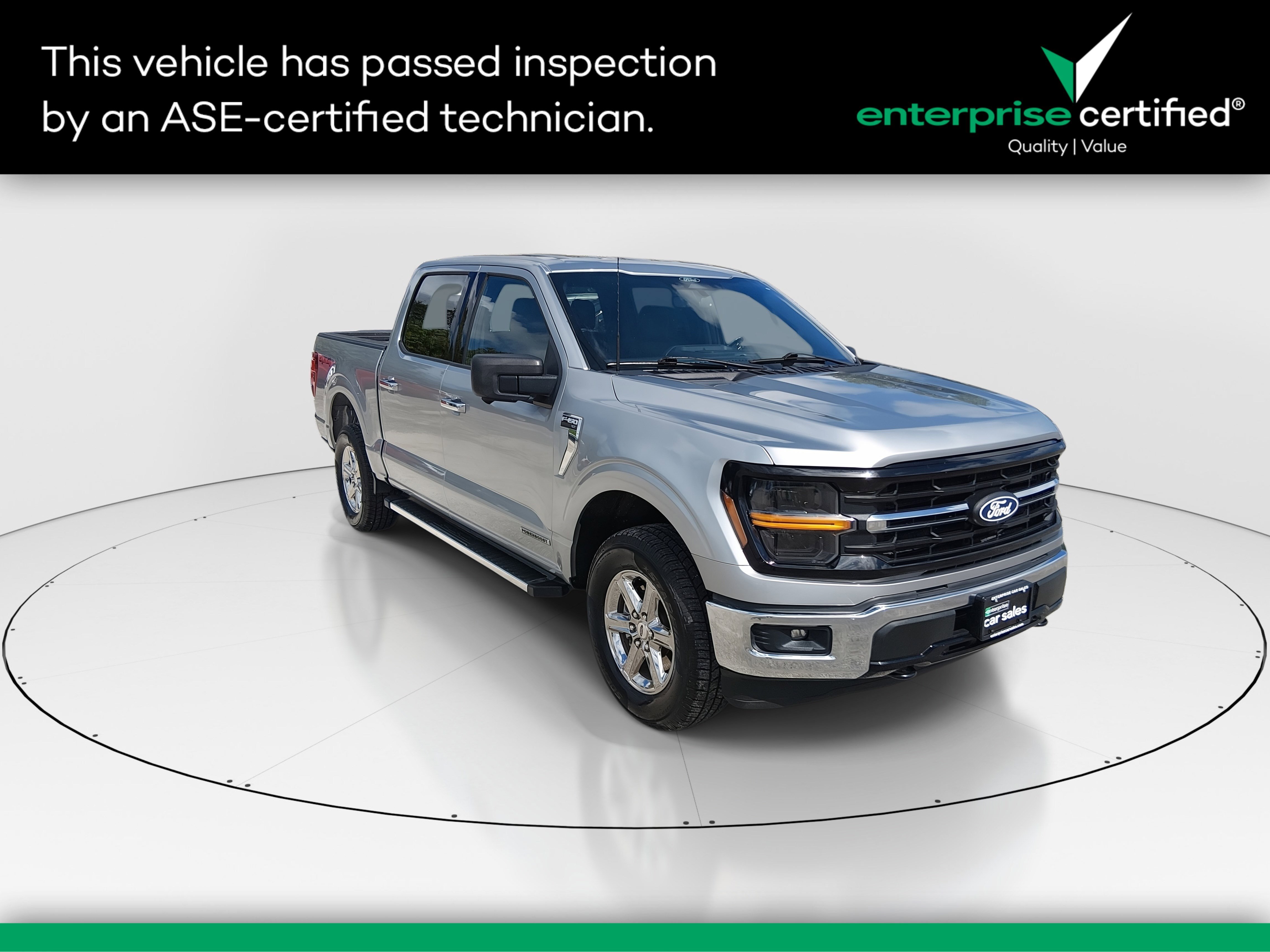 2024 Ford F-150 XLT 4WD SuperCrew 5.5' Box — front three-quarter view