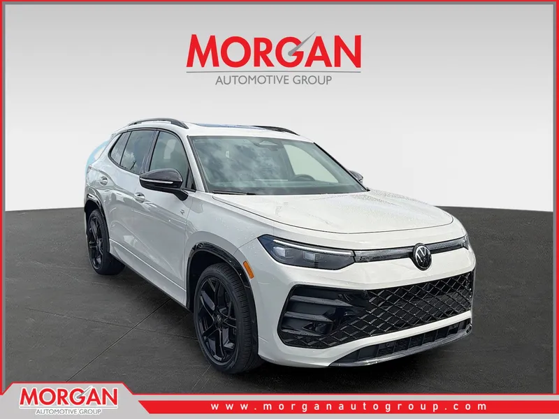 2026 Volkswagen Tiguan SE R-Line Black in Sandstone — front three-quarter view