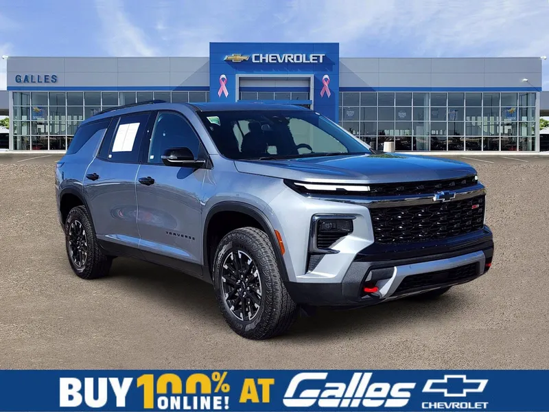2025 Chevrolet Traverse Z71 in Sterling Gray Metallic — front three-quarter view