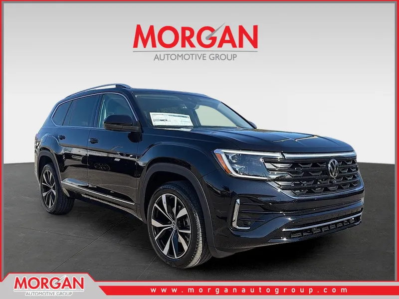 2026 Volkswagen Atlas 2.0T SEL Premium R-Line in Black — front three-quarter view