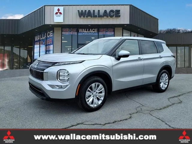 2026 Mitsubishi Outlander ES in Alloy Silver Metallic U25 — front three-quarter view
