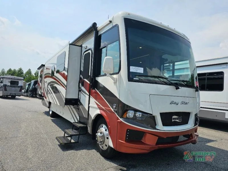 2022 Newmar Bay Star — front three-quarter view