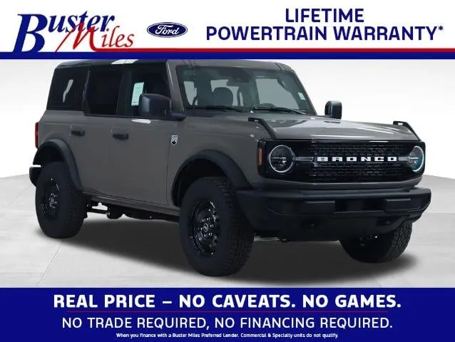 2026 Ford Bronco Big Bend in Marsh Gray — front three-quarter view