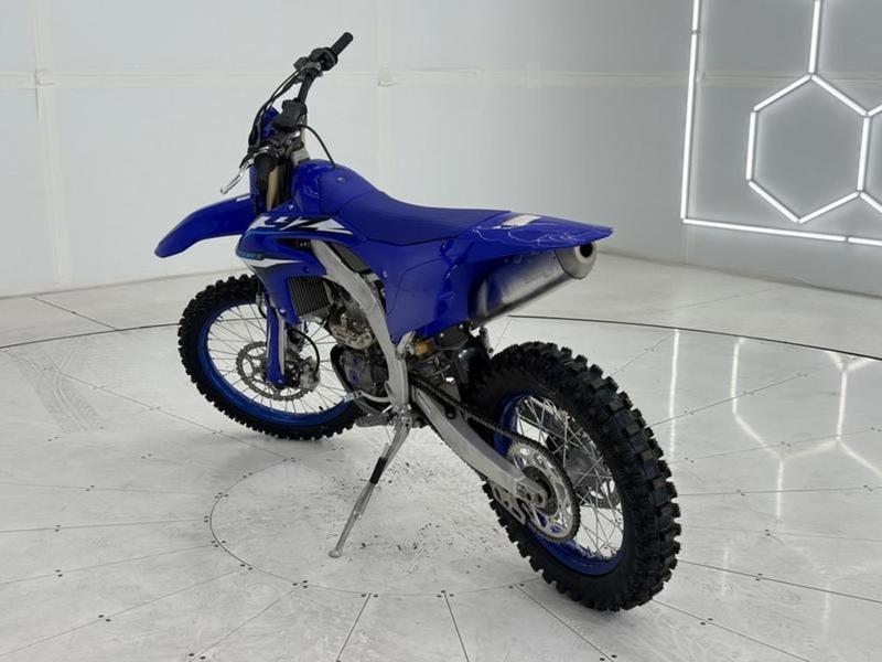 2026 Yamaha YZ250FX — interior view