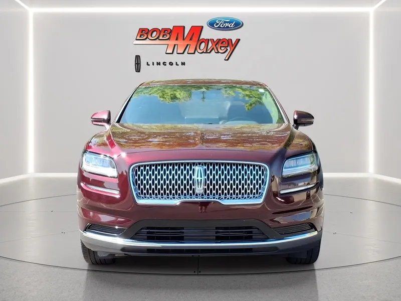 2023 Lincoln Nautilus — side profile view