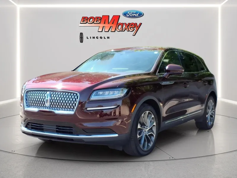 2023 Lincoln Nautilus Reserve in Burgundy Velvet Metallic Tinted Clearcoat — front three-quarter view