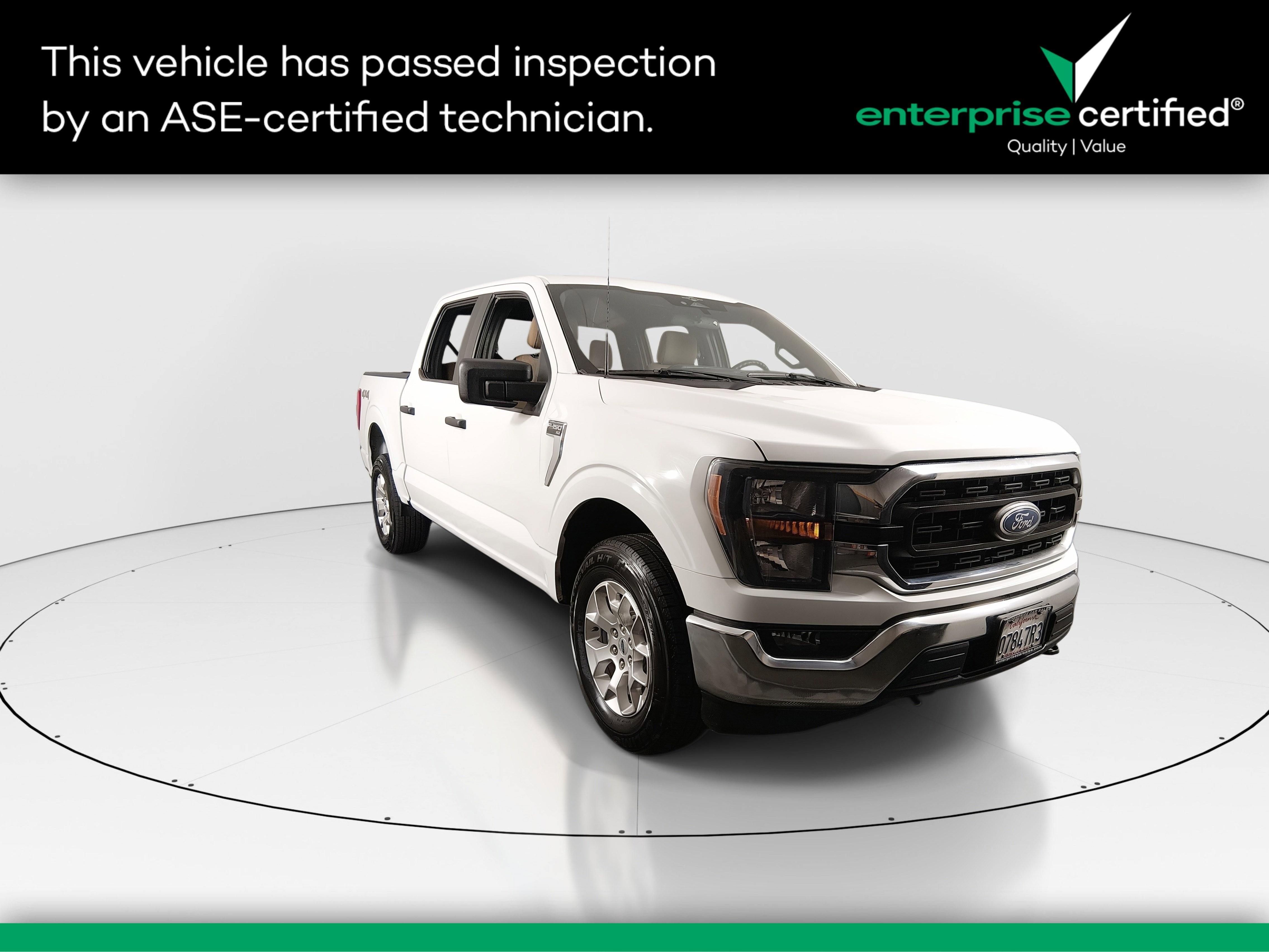2023 Ford F-150 XLT 4WD SuperCrew 5.5' Box — front three-quarter view