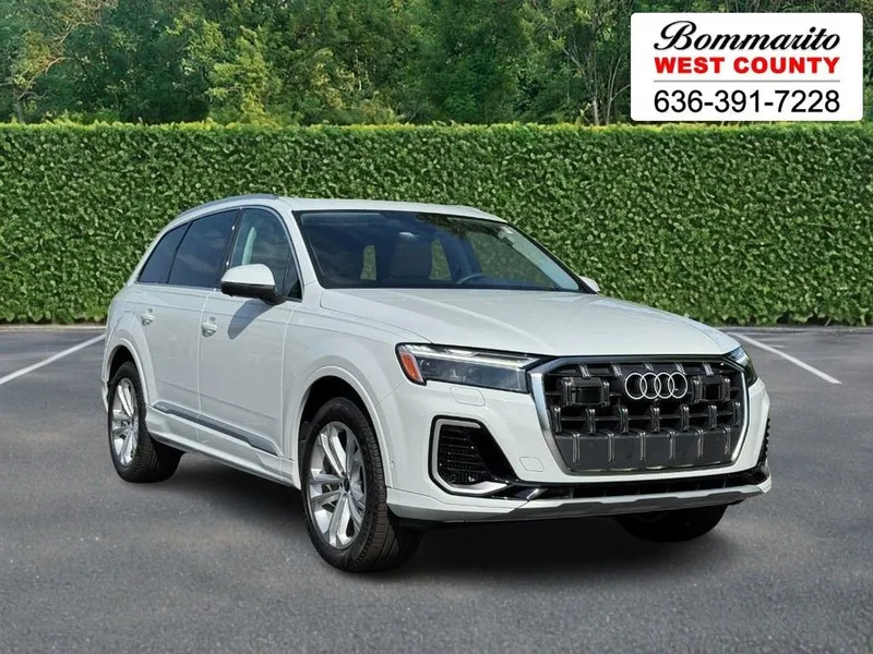 2025 Audi Q7 Premium in Black — front three-quarter view