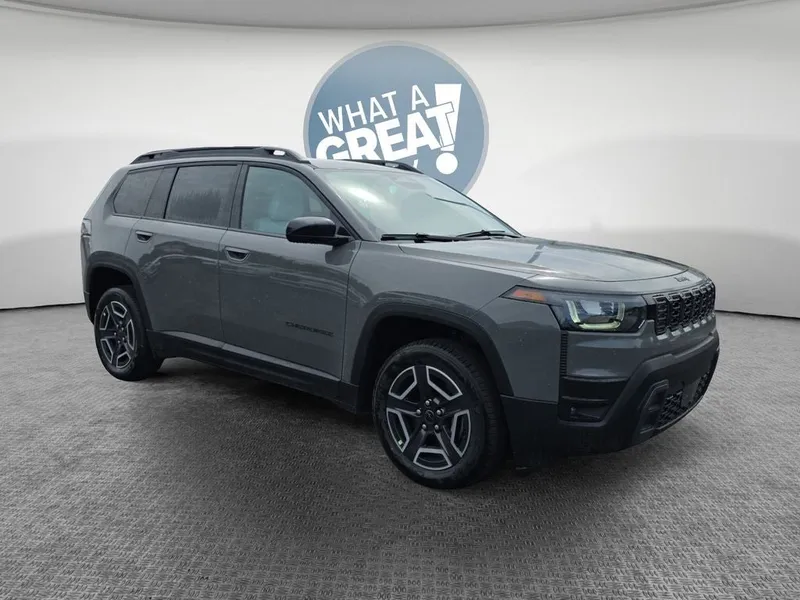 2026 Jeep Cherokee Laredo in Sting-Gray Clearcoat — front three-quarter view