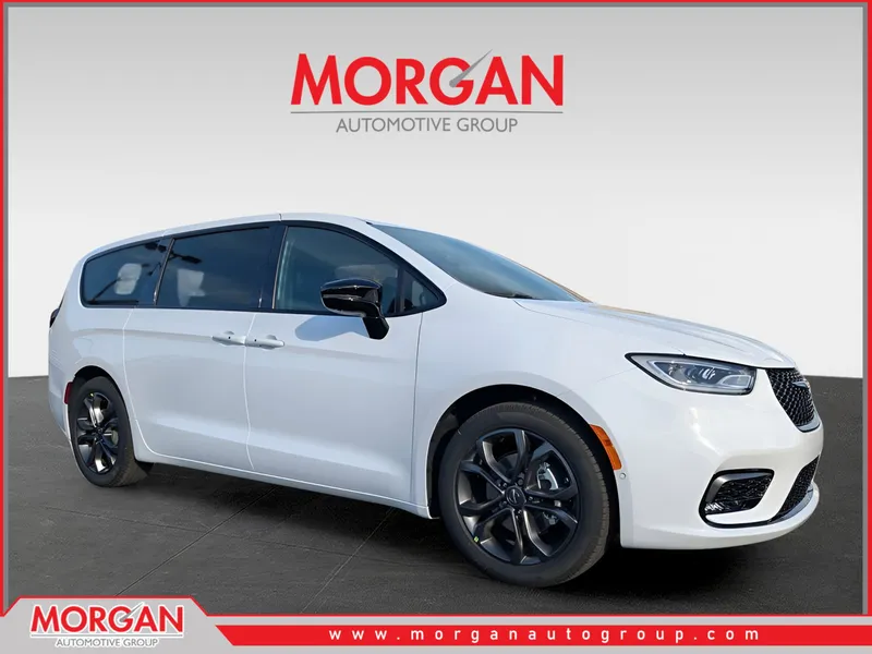 2026 Chrysler Pacifica Select in White — front three-quarter view