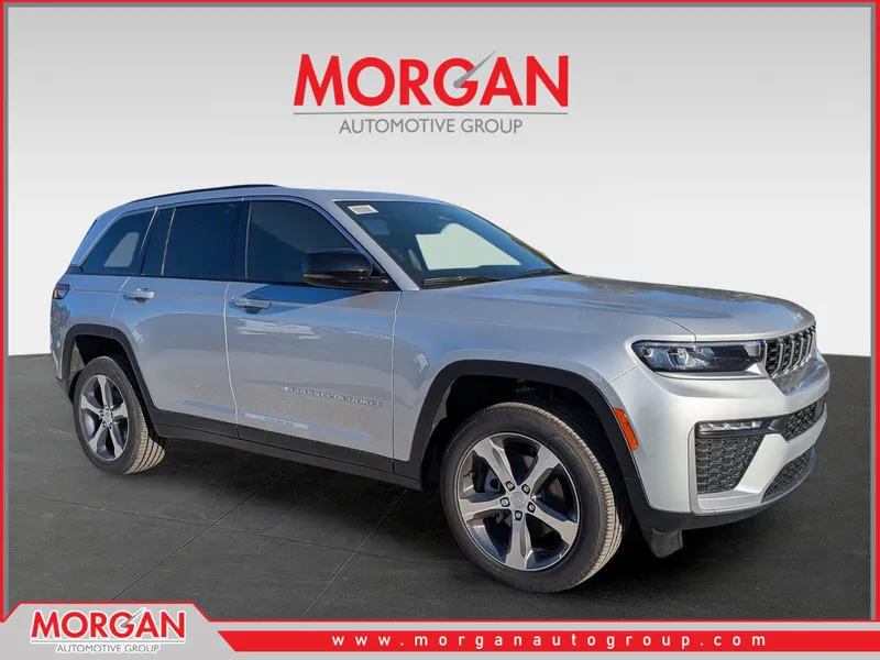 2026 Jeep Grand Cherokee Limited in Silver — front three-quarter view