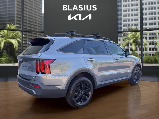 2023 Kia Sorento — detail view