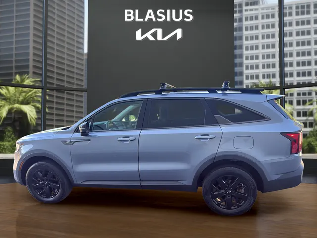 2023 Kia Sorento — side profile view