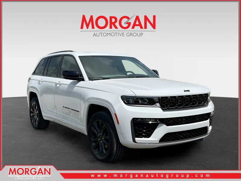 2026 Jeep Grand Cherokee Limited in White — front three-quarter view