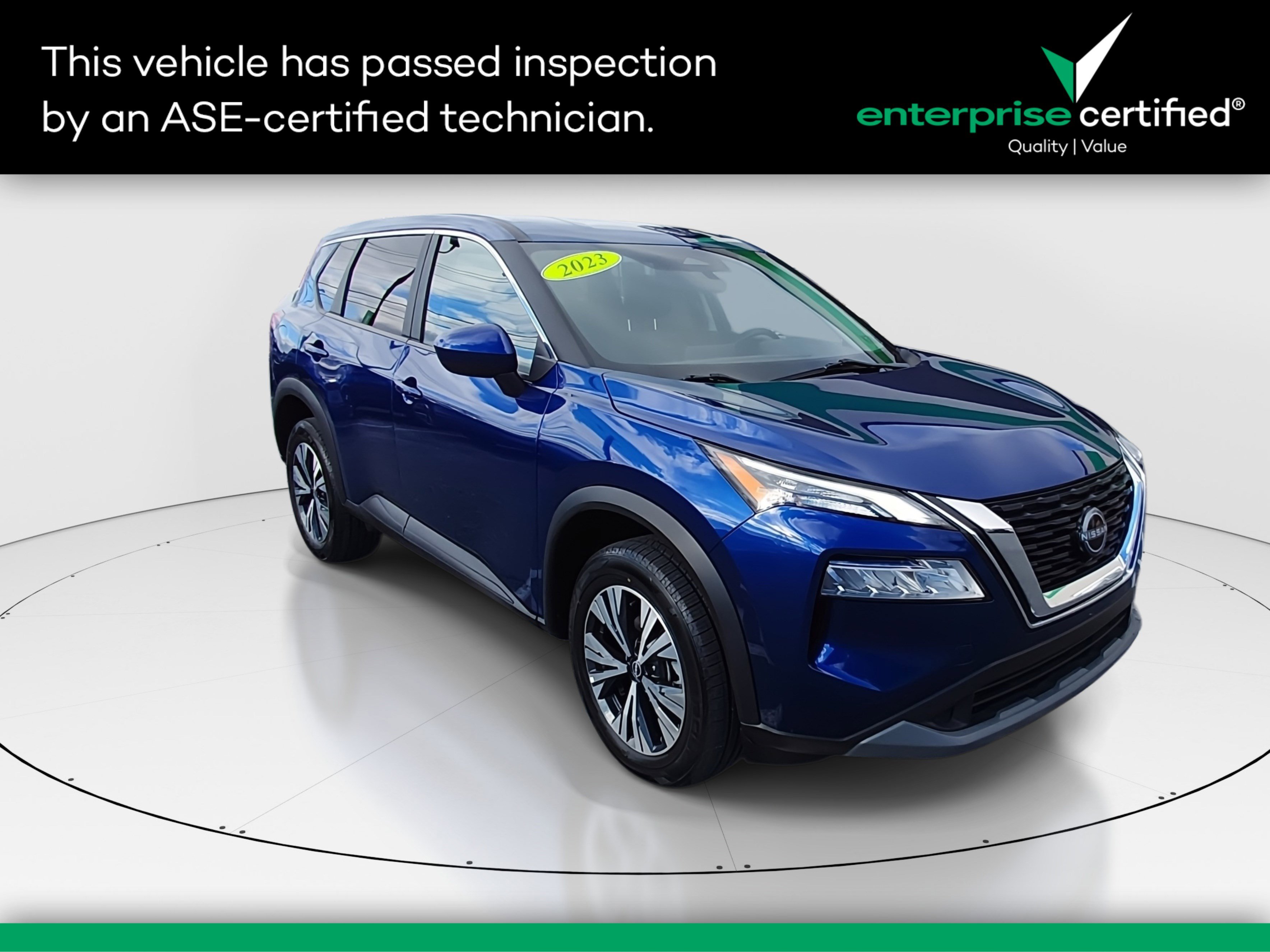 2023 Nissan Rogue AWD SV — front three-quarter view