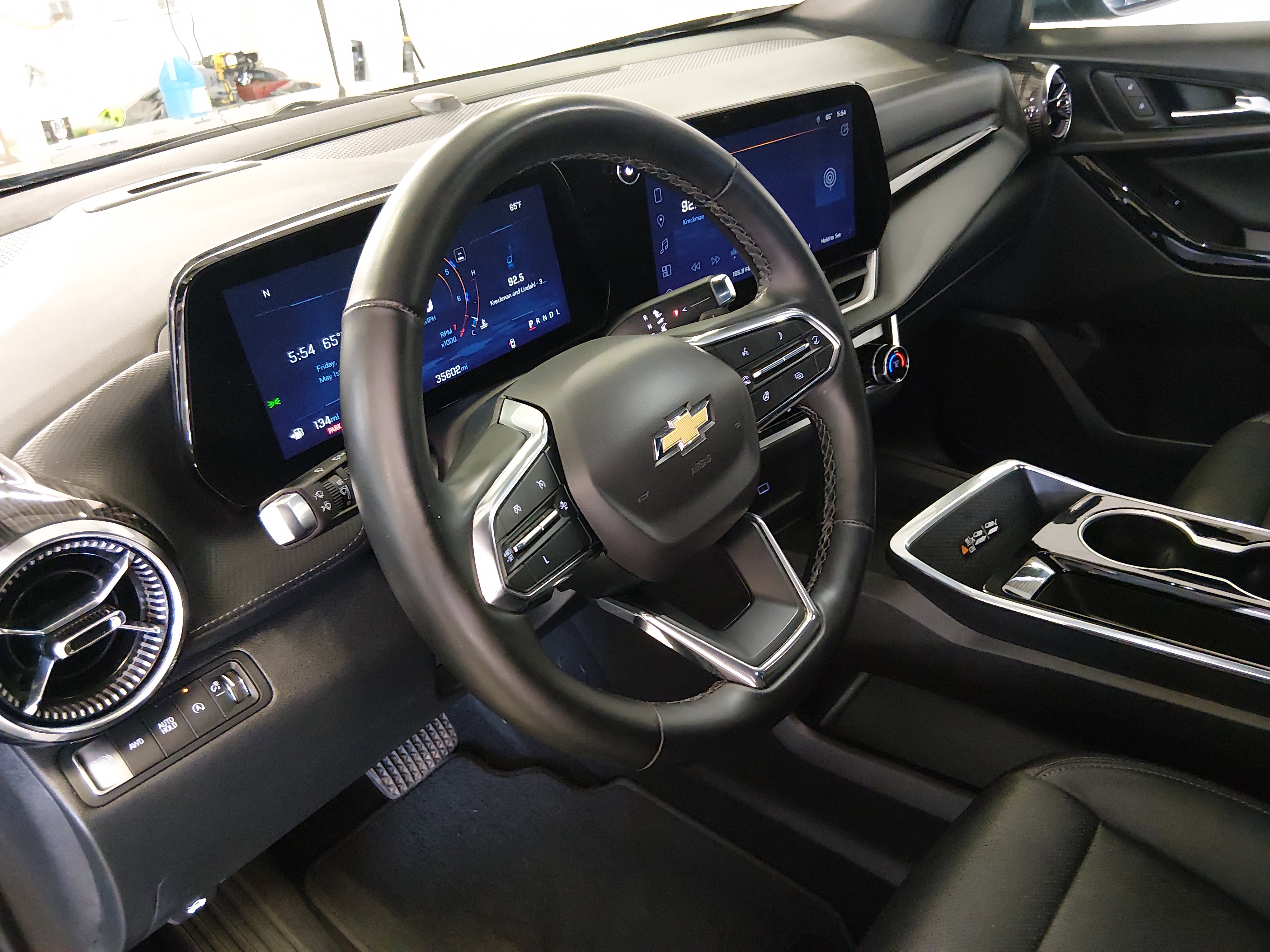 2025 Chevrolet Equinox — photo 13 view