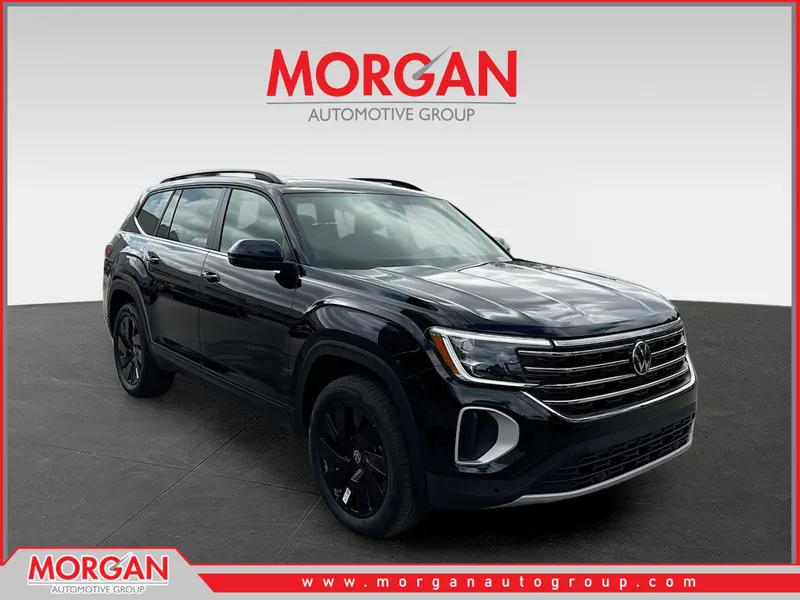 2026 Volkswagen Atlas 2.0T SE w/Technology in Black — front three-quarter view