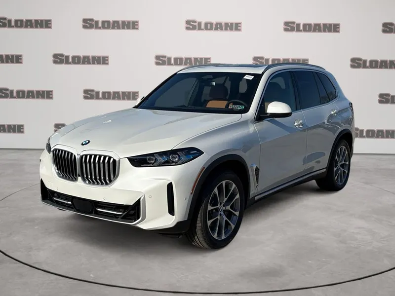 2026 BMW X5 xDrive40i in Mineral White Metallic — front three-quarter view