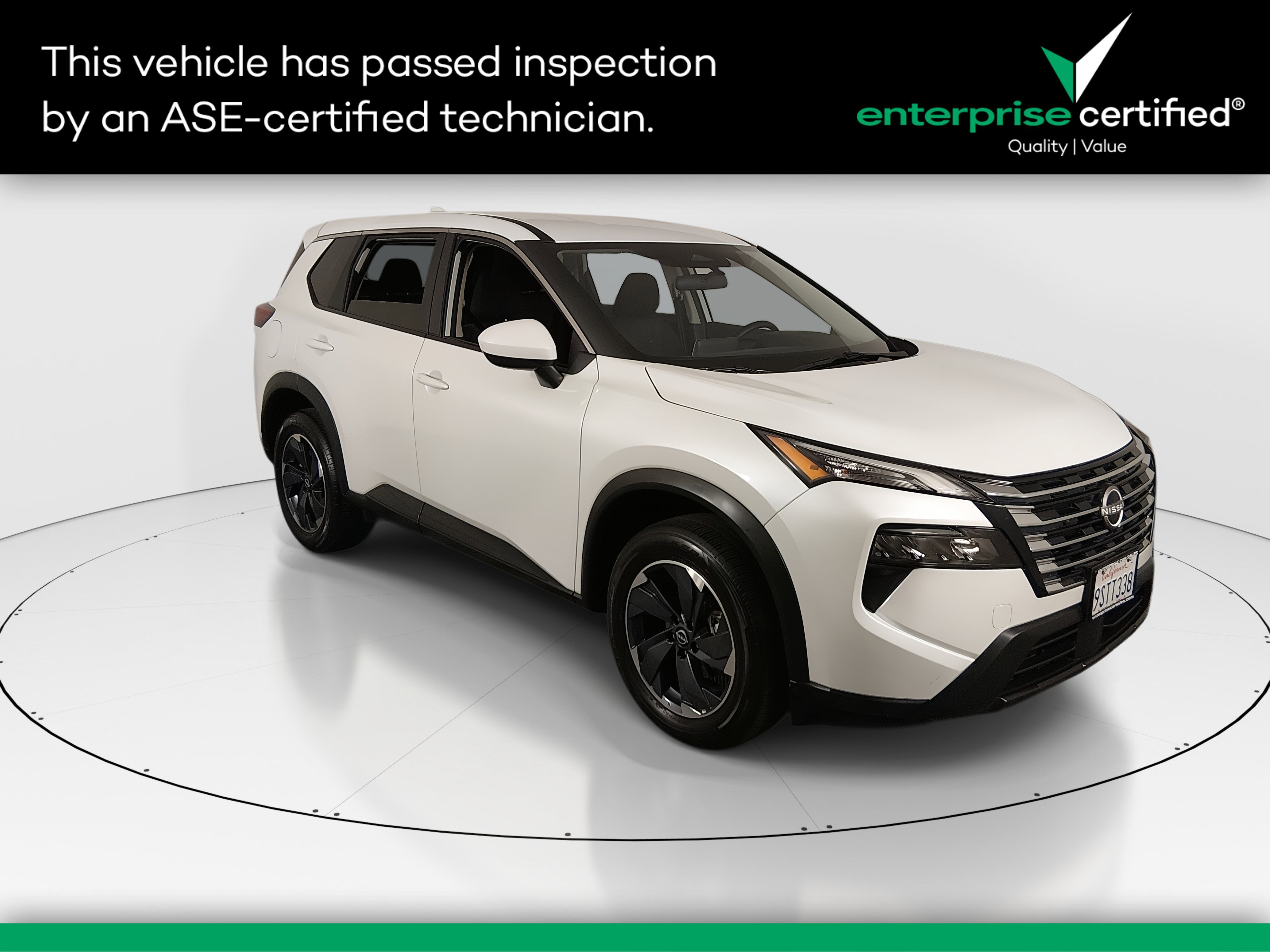 2025 Nissan Rogue FWD SV — front three-quarter view