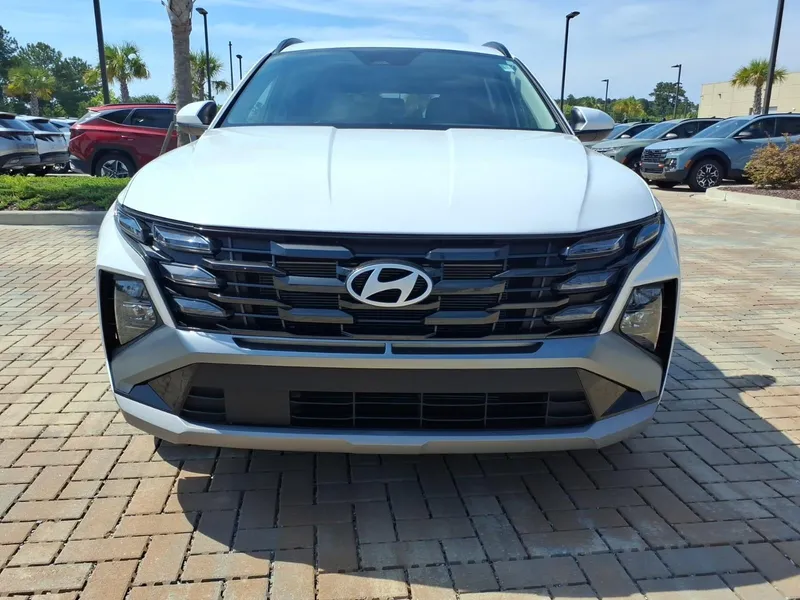 2025 Hyundai TUCSON — detail view