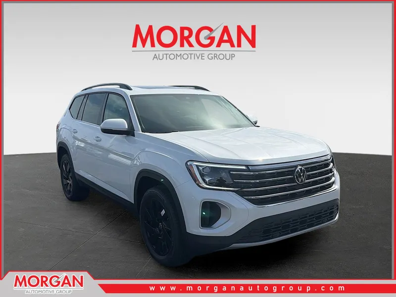 2026 Volkswagen Atlas 2.0T SE w/Technology in White Pearl — front three-quarter view