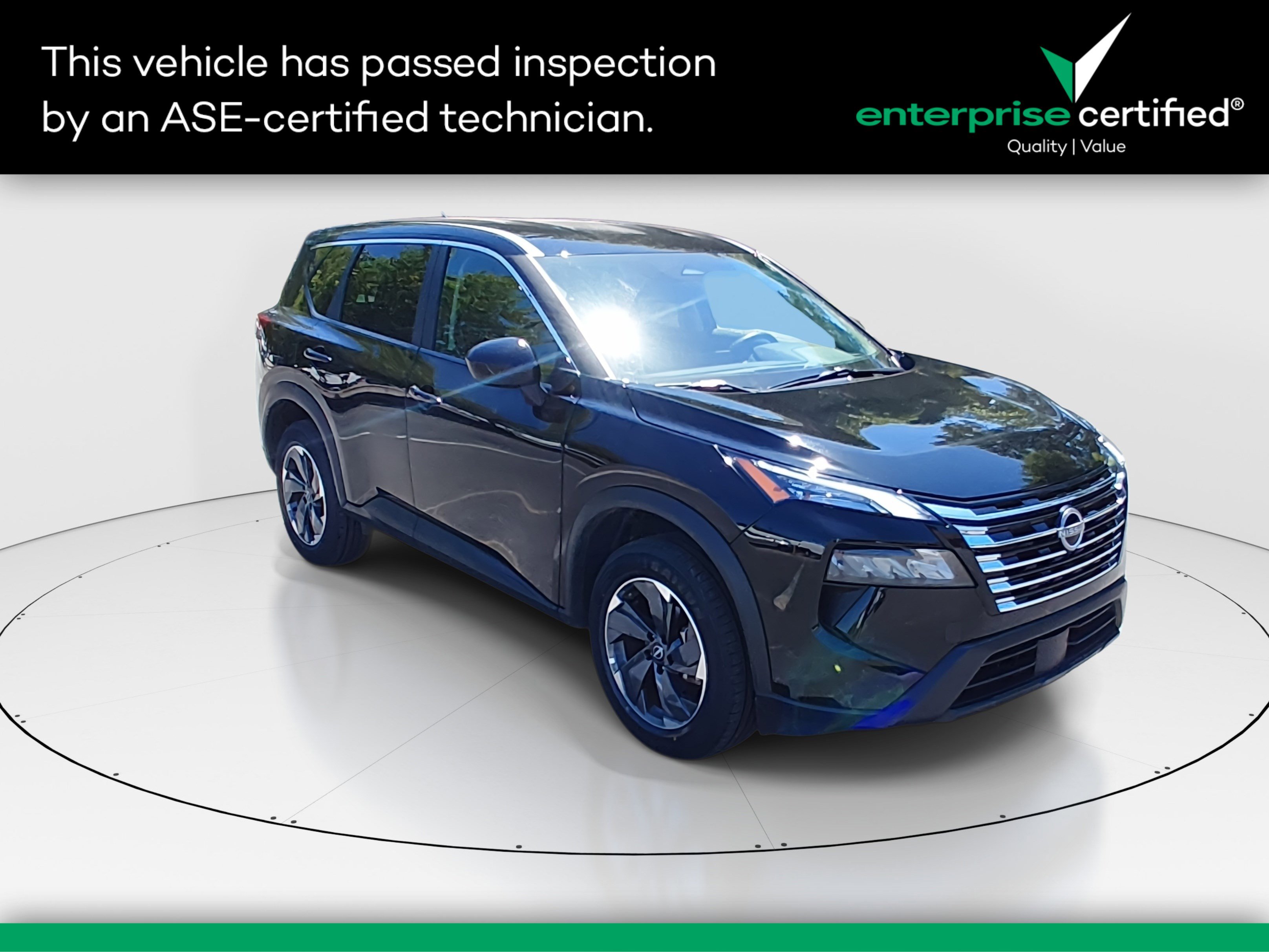 2025 Nissan Rogue FWD SV — front three-quarter view