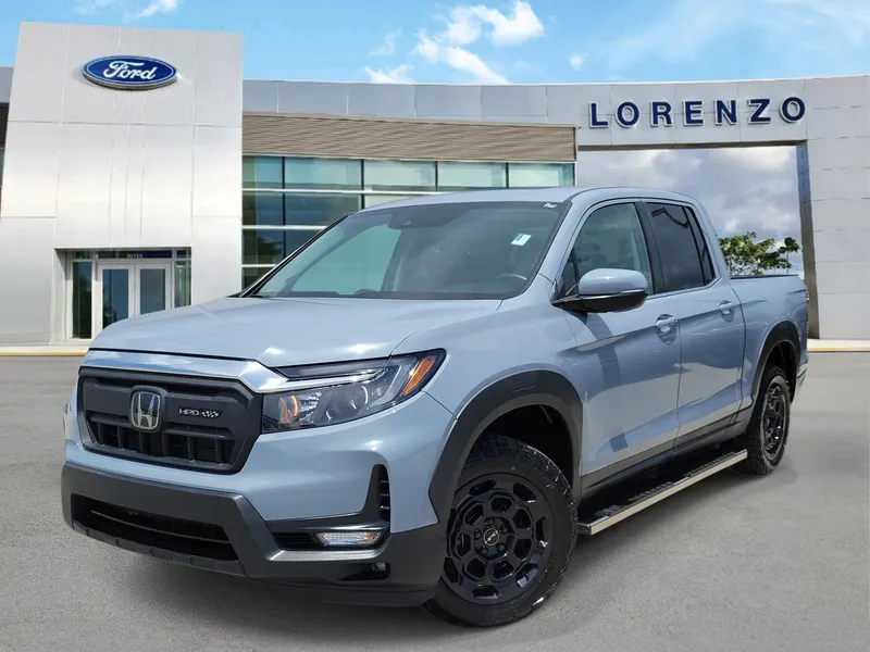 2025 Honda Ridgeline RTL+ 4WD in Diffused Sky Pearl — front three-quarter view