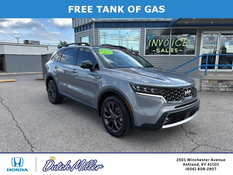 2023 Kia Sorento X-Line SX Prestige in Everlasting Silver — front three-quarter view