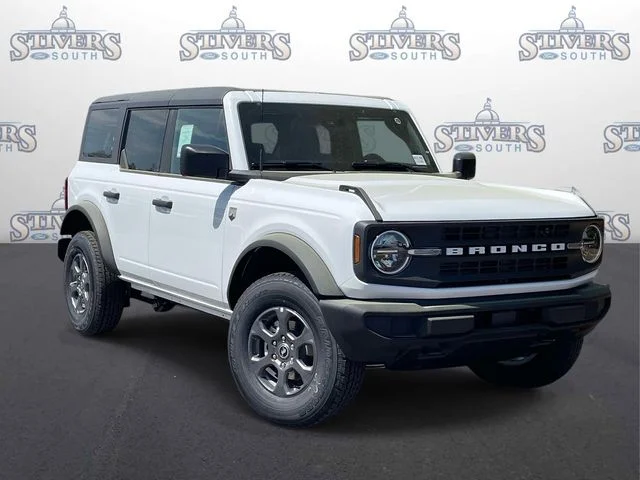 2026 Ford Bronco Big Bend in White — front three-quarter view