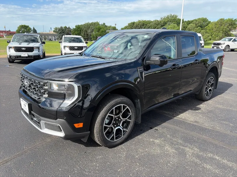 2025 Ford Maverick LARIAT AWD in Shadow Black — front three-quarter view