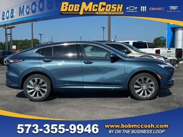 2026 Buick Envista Avenir in Ocean Blue Metallic — front three-quarter view