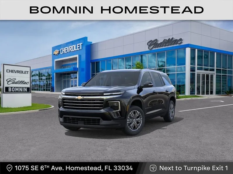 2026 Chevrolet Traverse LT in Mosaic Black Metallic — front three-quarter view