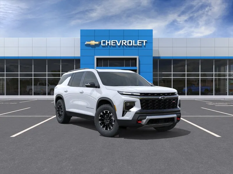 2026 Chevrolet Traverse Z71 in Polar White Tricoat — front three-quarter view