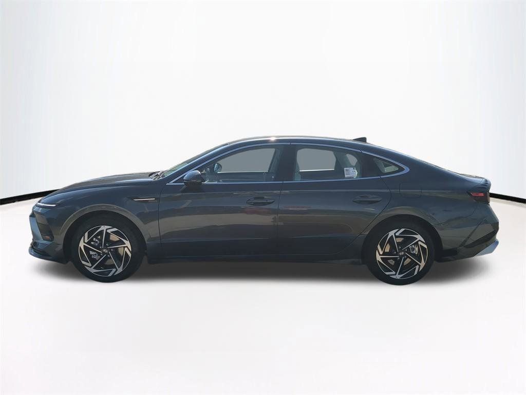 2026 Hyundai SONATA — photo 9 view