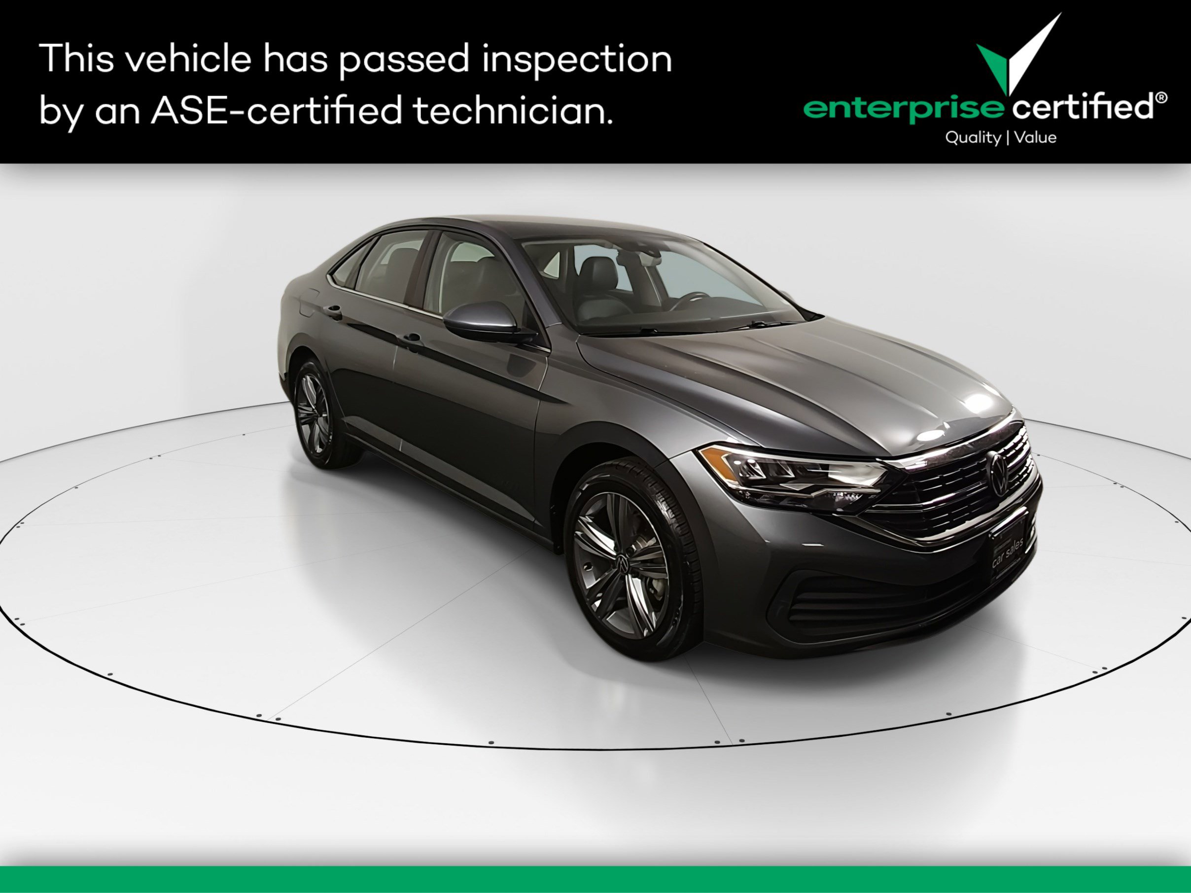 2024 Volkswagen Jetta SE Auto — front three-quarter view