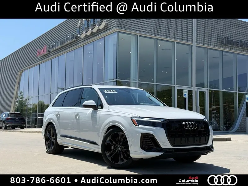 2026 Audi Q7 55 Premium Plus quattro in Glacier White Metallic — front three-quarter view