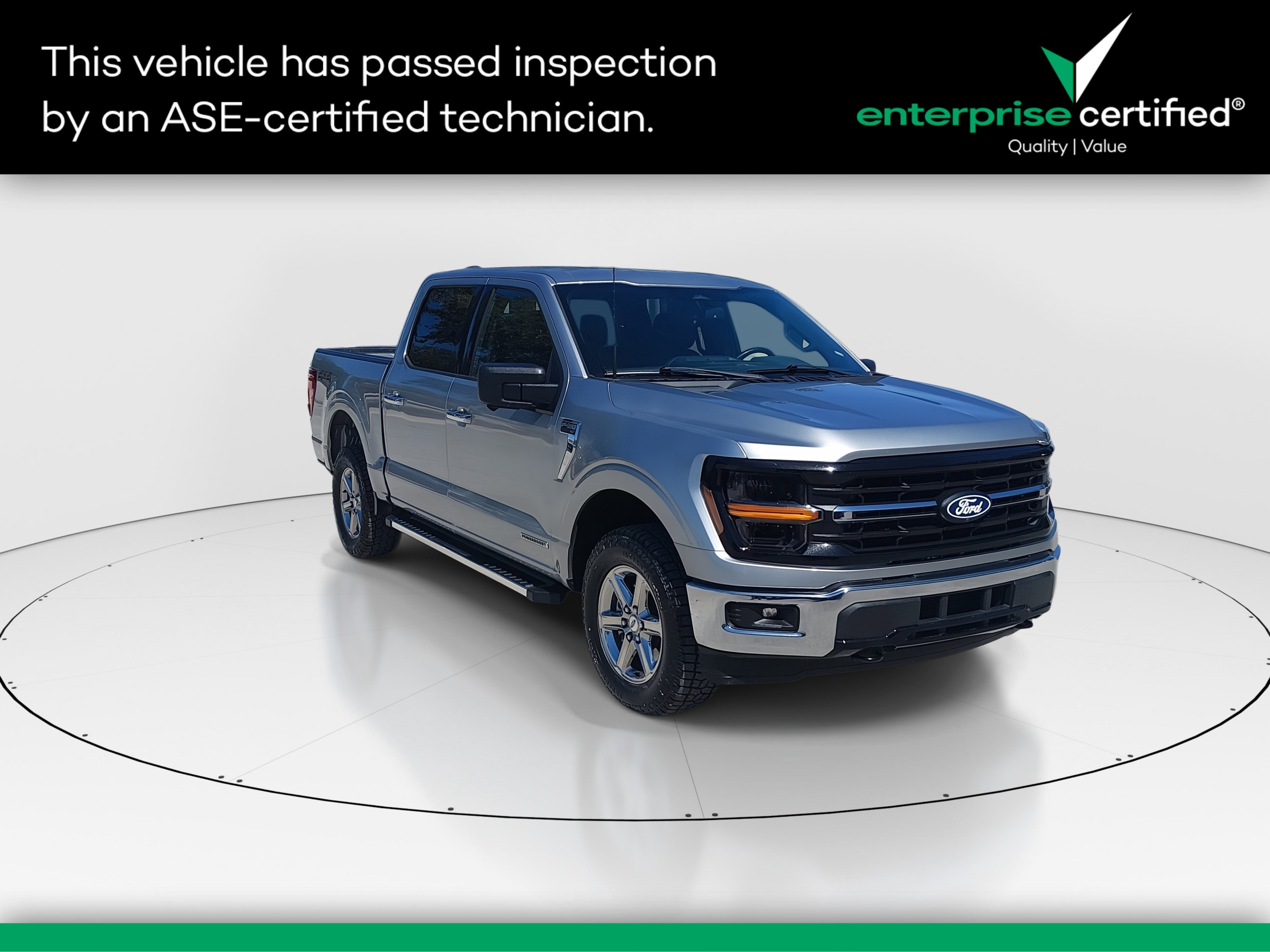 2024 Ford F-150 XLT 4WD SuperCrew 5.5' Box — front three-quarter view