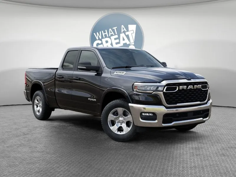 2026 RAM 1500 Big Horn in Diamond Black Crystal Pearl-Coat Exterior Paint — front three-quarter view