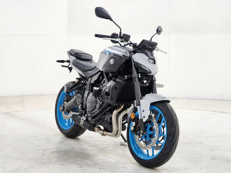 2025 Yamaha MT-07 in ICE STORM — front three-quarter view