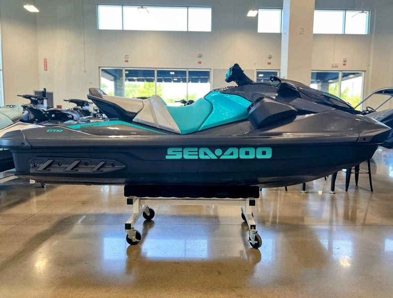 2026 Sea-Doo GTR 230 BRP Premium Audio, iBR